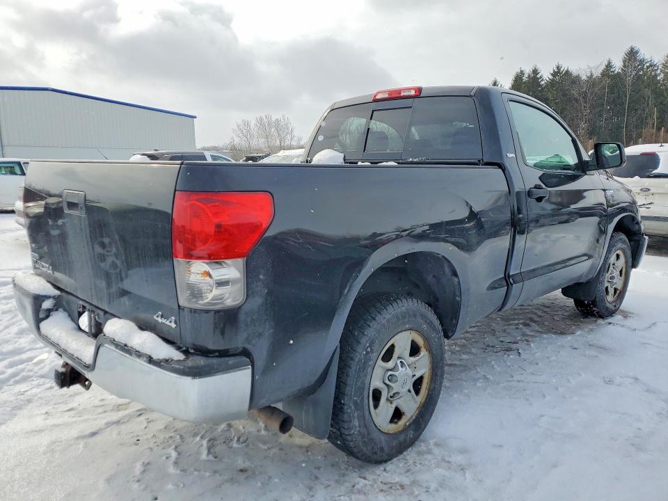 Photo 3 from auction – 2008 TOYOTA TUNDRA with VIN 5TFKV52128X003353
