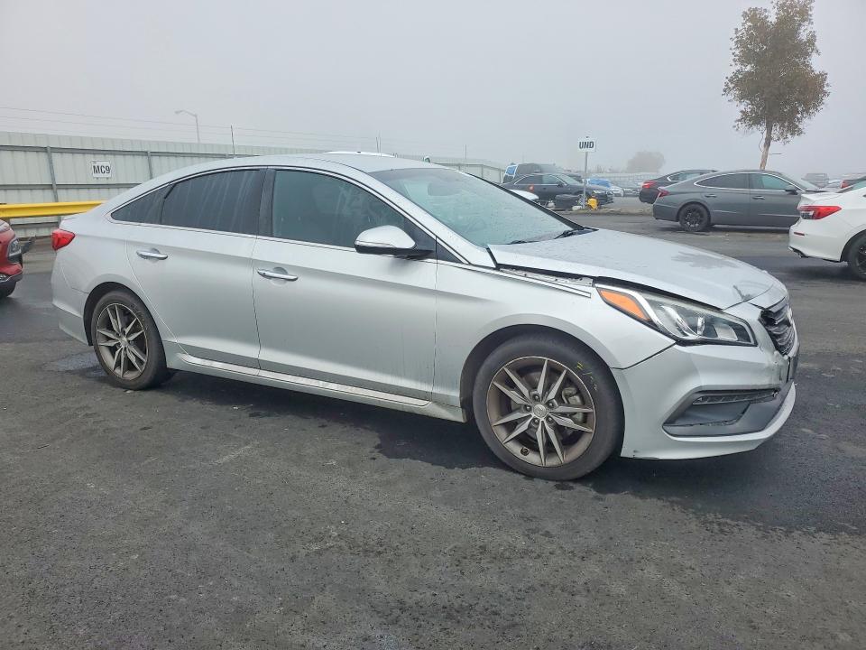 Photo 4 from auction – 2015 HYUNDAI SONATA SPO with VIN 5NPE34AB4FH055809