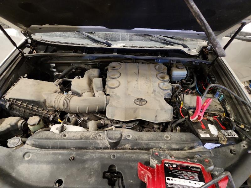 Photo 11 from auction – 2015 TOYOTA 4RUNNER with VIN JTEBU5JR1F5216549