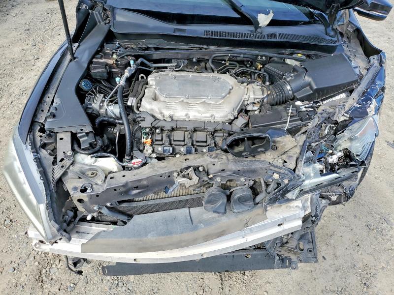 Photo 11 from auction – 2015 ACURA TLX with VIN 19UUB2F57FA022544