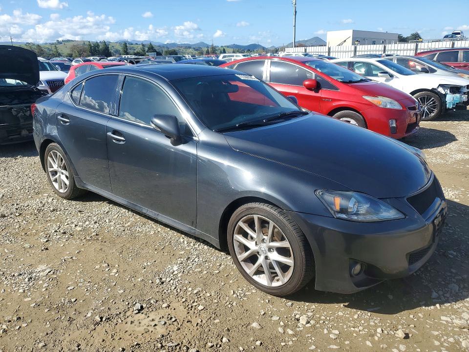 Photo 4 from auction – 2011 LEXUS IS with VIN JTHBF5C20B5142564