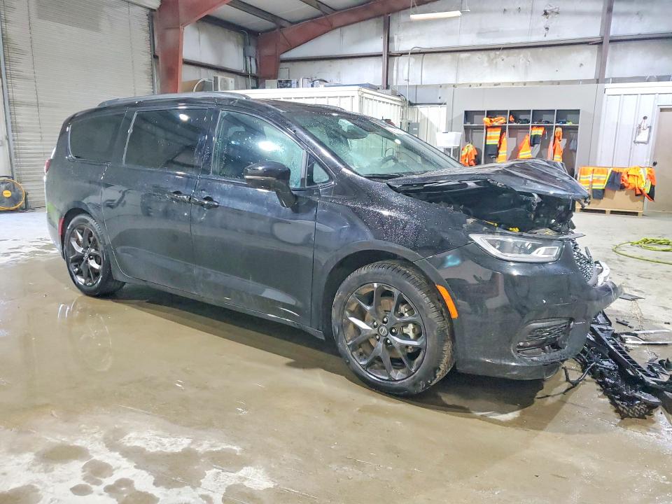 Foto 4 de la subasta – 2025 CHRYSLER PACIFICA L con VIN 2C4RC1GG1SR584229
