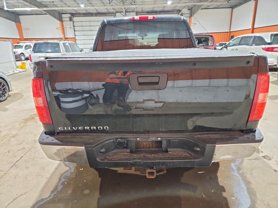 Photo 6 from auction – 2011 CHEVROLET SILVERADO with VIN 3GCPKSE34BG115805