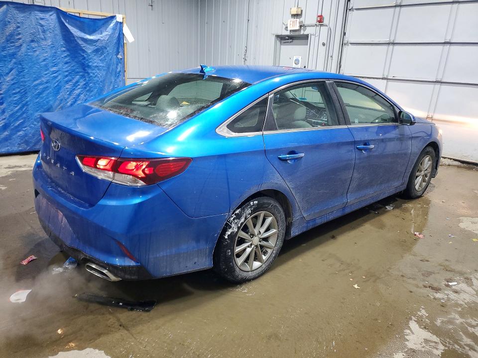 Photo 3 from auction – 2018 HYUNDAI SONATA with VIN 5NPE24AF3JH617052