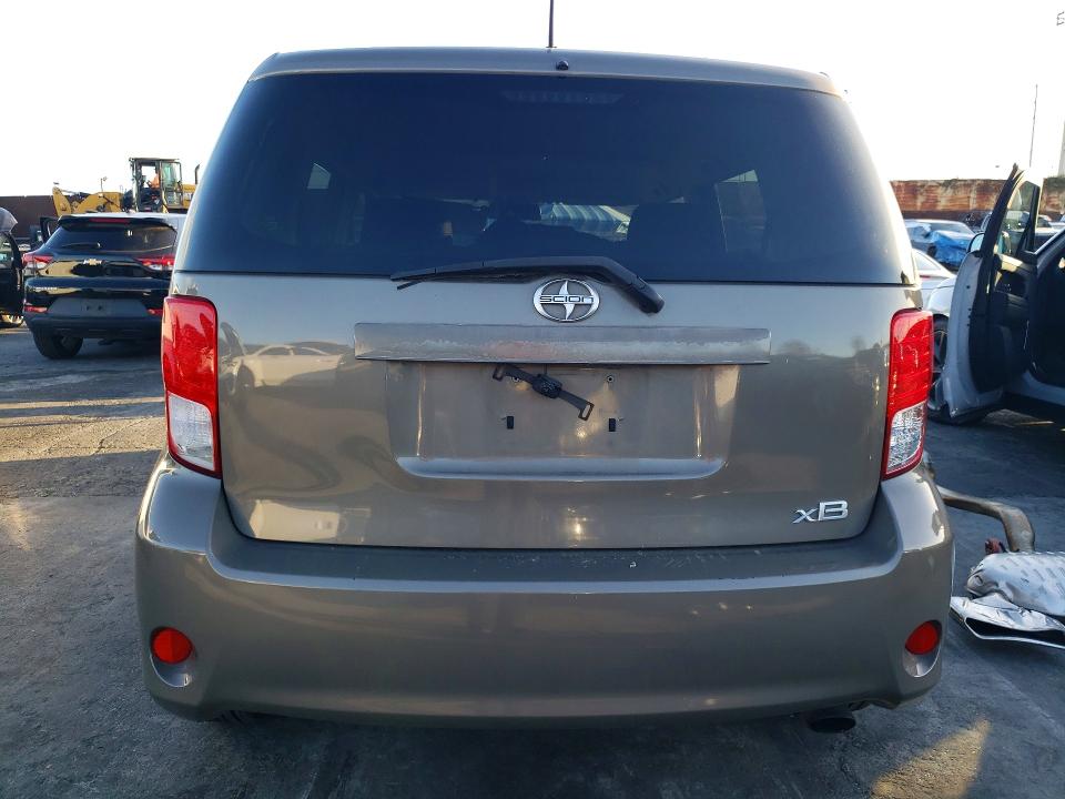 Photo 6 from auction – 2012 SCION XB with VIN JTLZE4FEXCJ028782