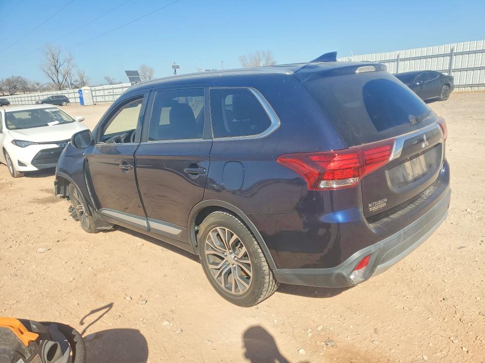 Photo 2 from auction – 2018 MITSUBISHI OUTLANDER with VIN JA4AD3A37JZ006002