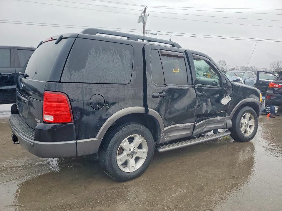 Photo 3 from auction – 2005 FORD EXPLORER with VIN 1FMZU73W85UB44394