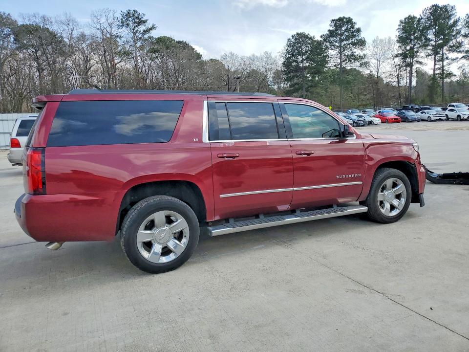 Photo 3 from auction – 2017 CHEVROLET SUBURBAN with VIN 1GNSCHKC3HR385929