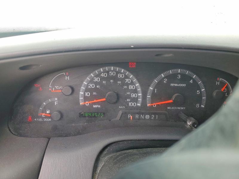 Photo 9 from auction – 2001 FORD F150 SUPER with VIN 1FTRW07L31KE05880