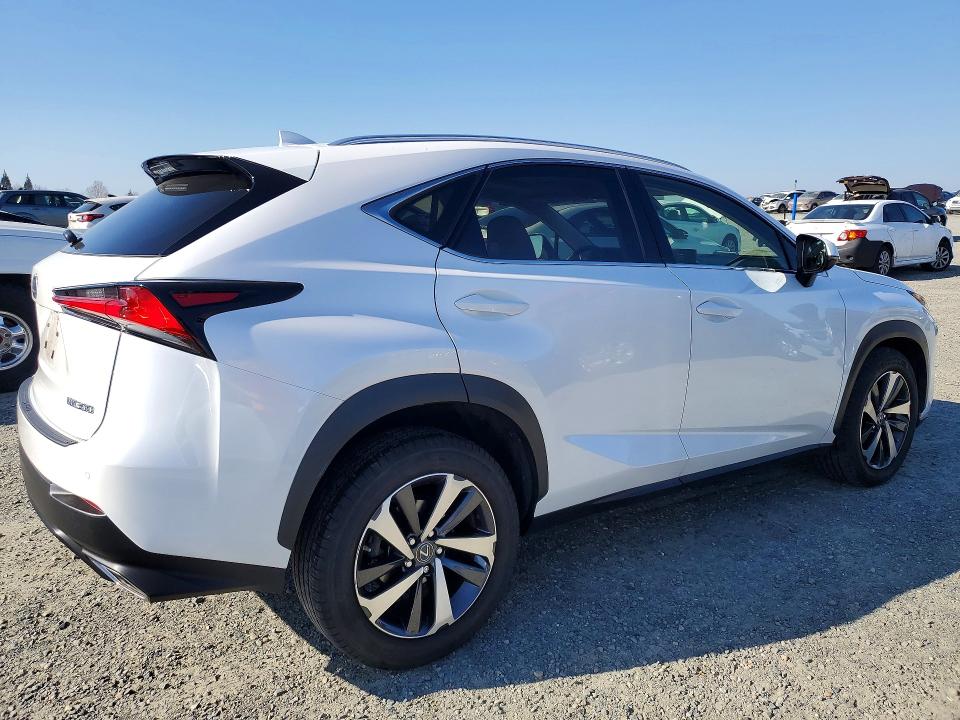 Photo 3 from auction – 2019 LEXUS NX 300 BAS with VIN JTJBARBZ5K2182160