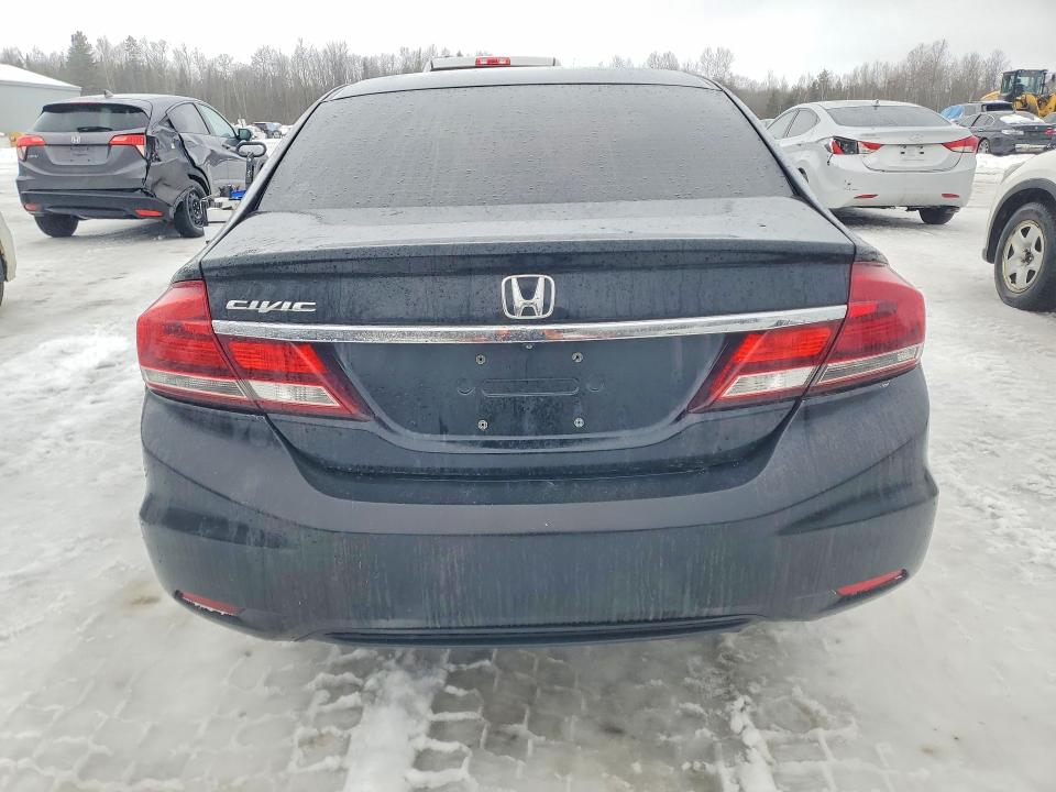 Фото 6 с аукциона – 2015 HONDA CIVIC с VIN 2HGFB2F41FH009452