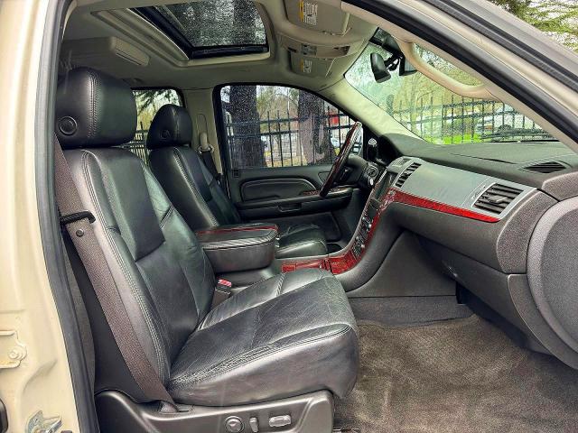 Photo 5 from auction – 2008 CADILLAC ESCALADE E with VIN 3GYFK62838G252174