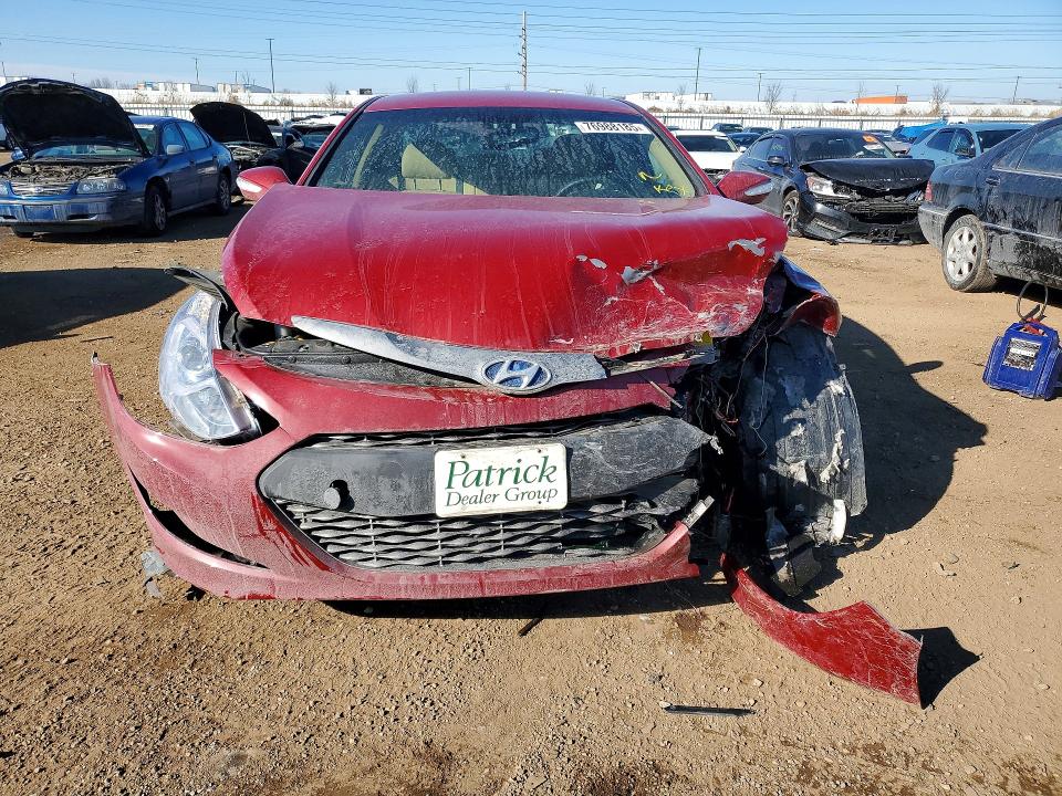 Photo 5 from auction – 2015 HYUNDAI SONATA HYB with VIN KMHEC4A46FA120535