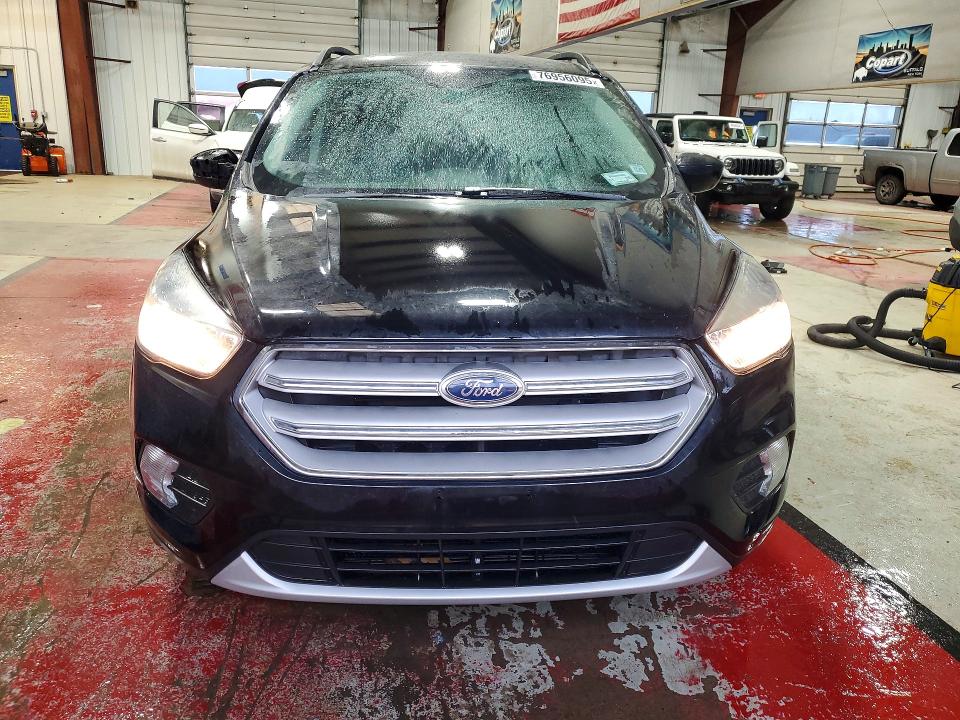 Photo 5 from auction – 2018 FORD ESCAPE SE with VIN 1FMCU9GD2JUC20664
