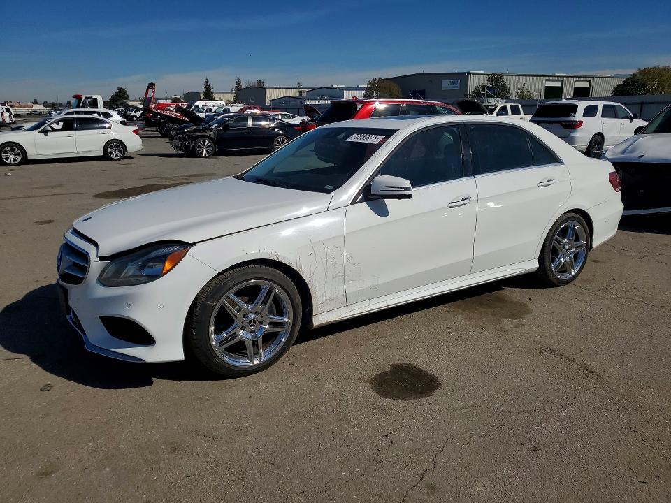 MERCEDES-BENZ E 2014 z numerem VIN WDDHF5KB5EA882481 - Zdjęcie z aukcji