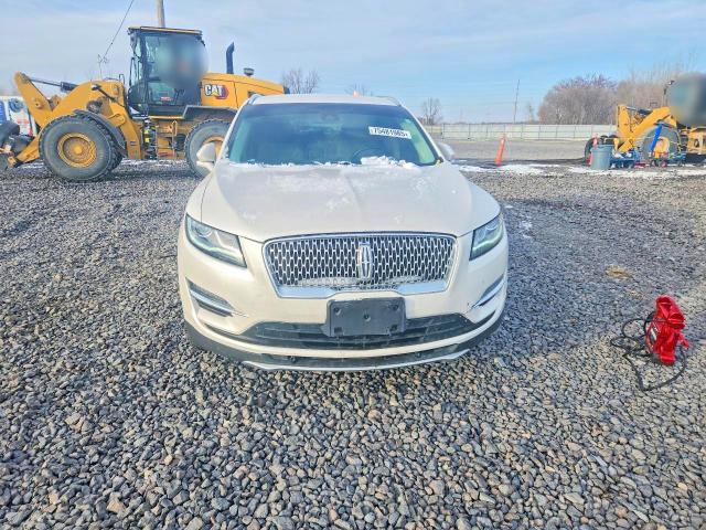 Photo 5 from auction – 2019 LINCOLN MKC SELECT with VIN 5LMCJ2D9XKUL12653