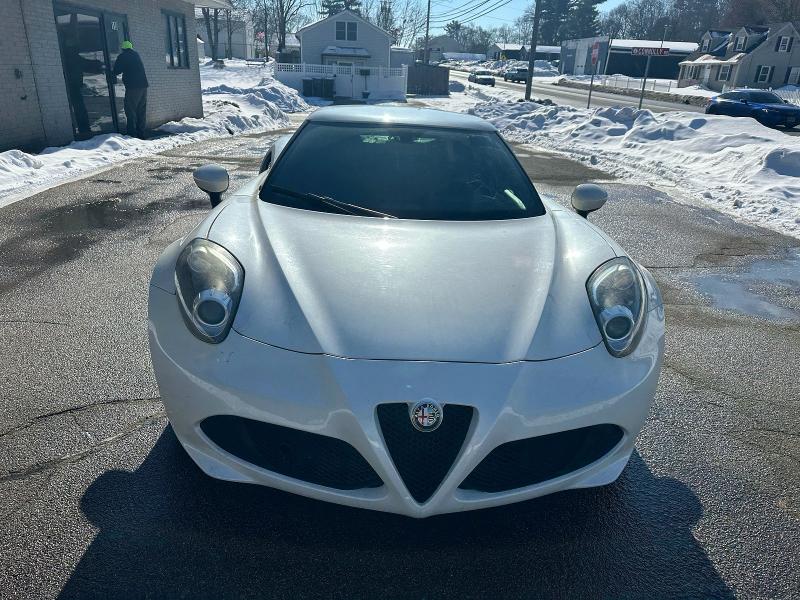 Photo 11 from auction – 2016 ALFA ROMEO 4C with VIN ZARBAAA41GM177436