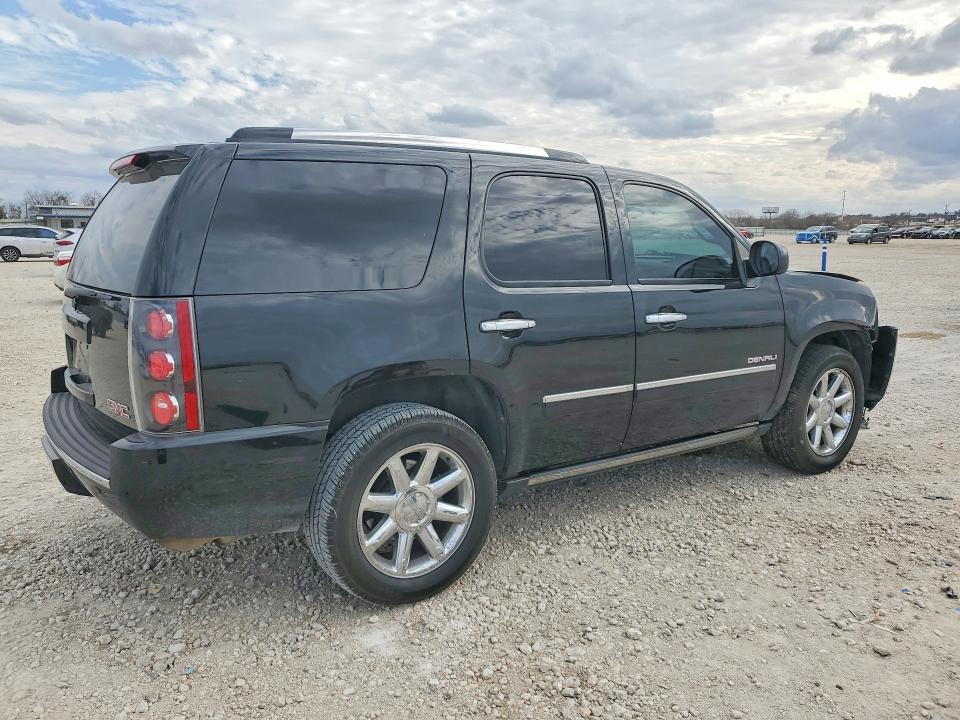 Photo 3 from auction – 2014 GMC YUKON with VIN 1GKS1EEF2ER161408