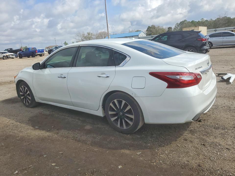 Photo 2 from auction – 2018 NISSAN ALTIMA with VIN 1N4AL3AP7JC151951