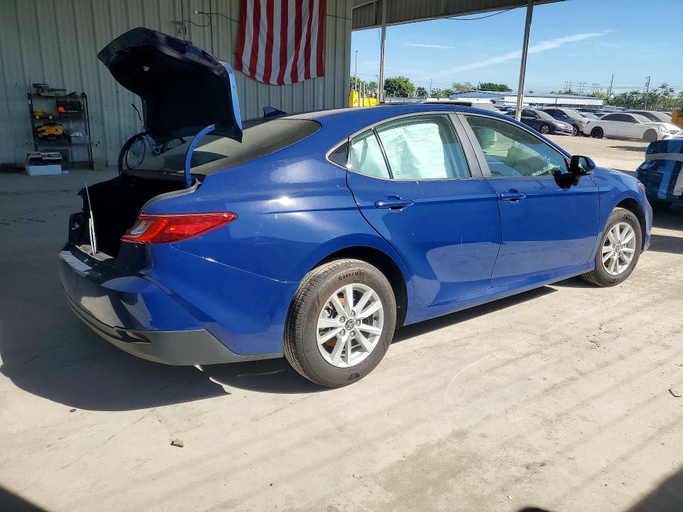 Photo 3 from auction – 2026 TOYOTA CAMRY with VIN 4T1DAACK5TU232894