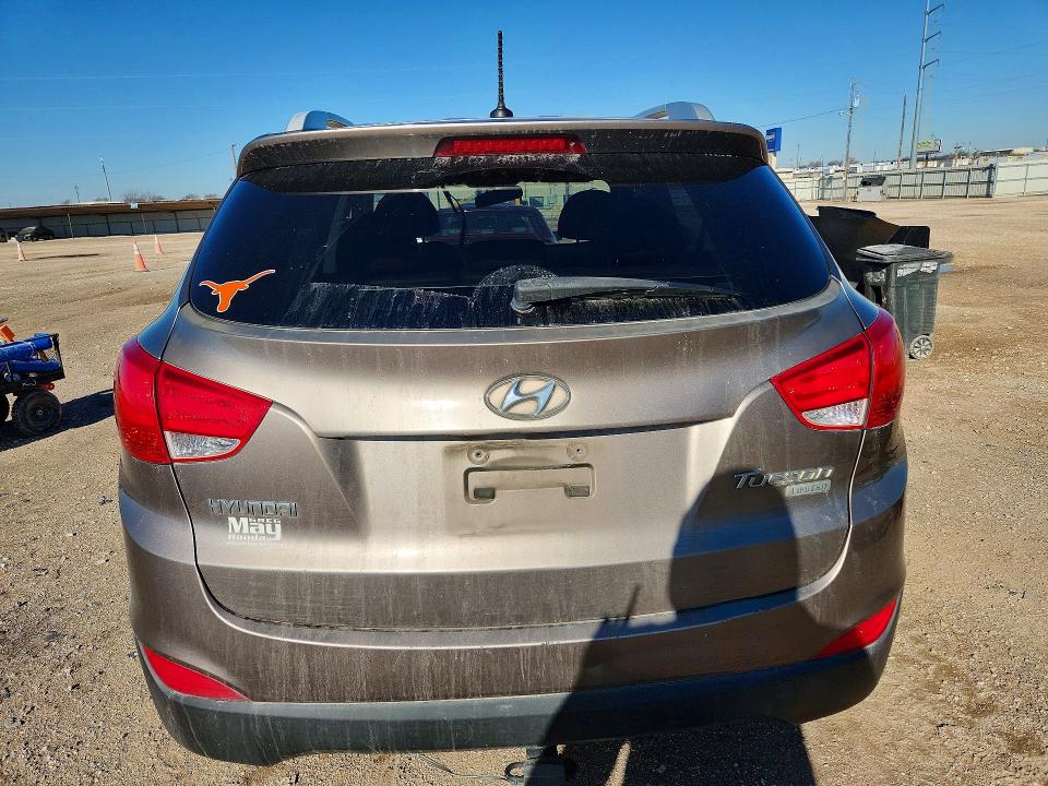 Photo 6 from auction – 2010 HYUNDAI TUCSON with VIN KM8JU3AC7AU012803