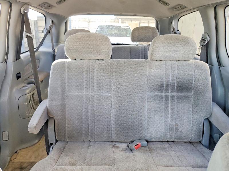 Photo 10 from auction – 2002 TOYOTA SIENNA with VIN 4T3ZF19C42U488635