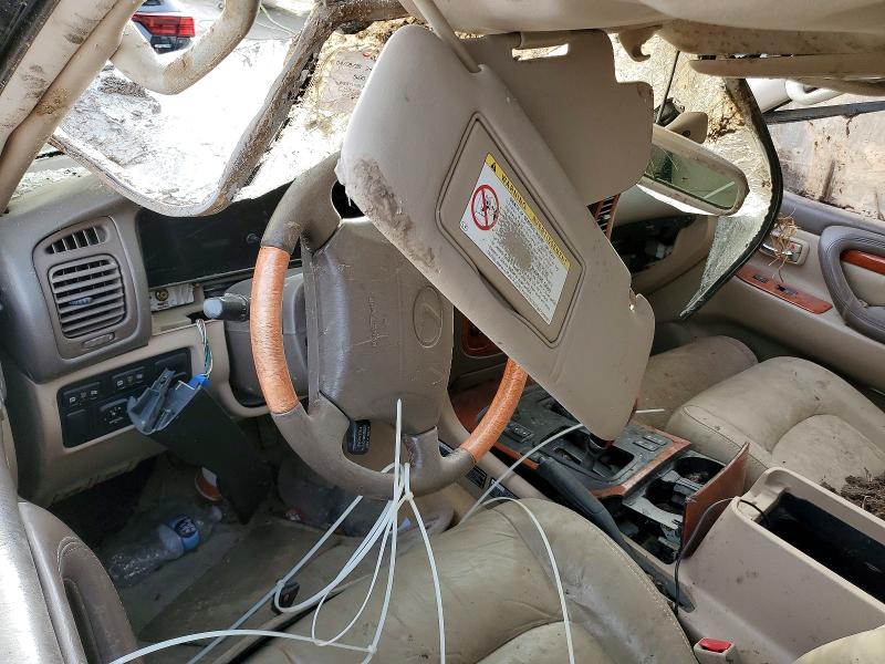 Photo 8 from auction – 2000 LEXUS LX 470 with VIN JT6HT00W0Y0087884