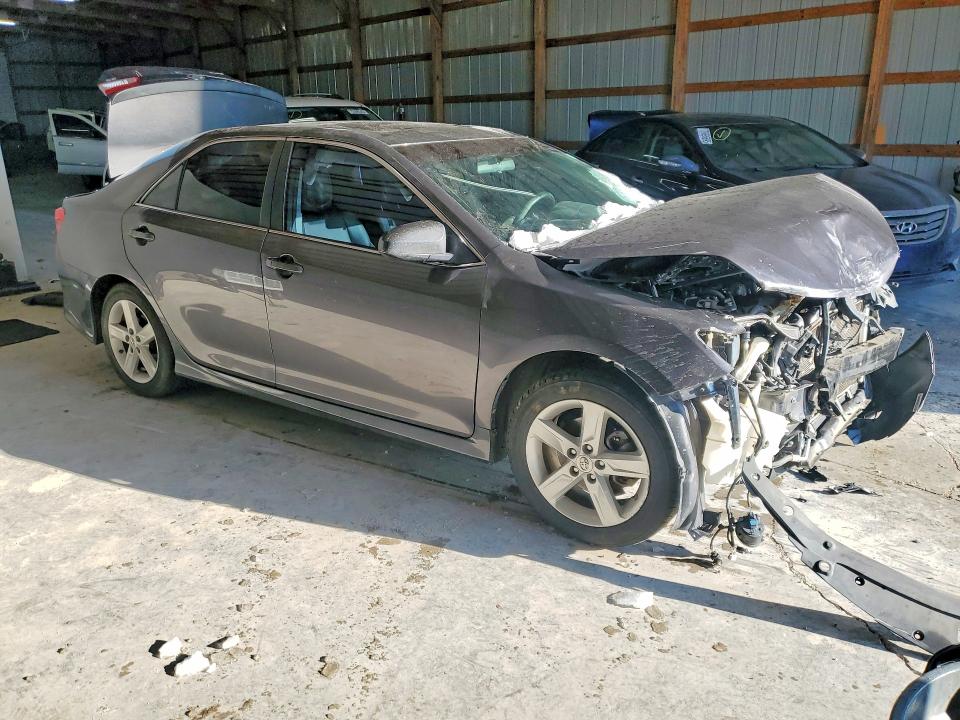 Zdjęcie 4 z aukcji – 2013 TOYOTA CAMRY z VIN 4T1BF1FK2DU291813