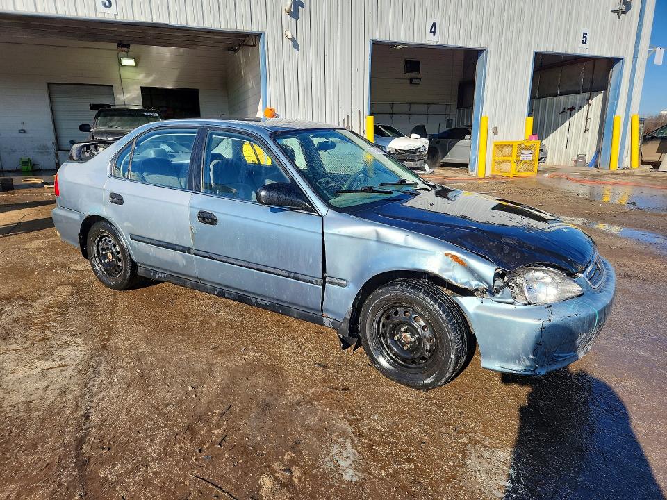 Photo 4 from auction – 2000 HONDA CIVIC with VIN 1HGEJ6679YL045038