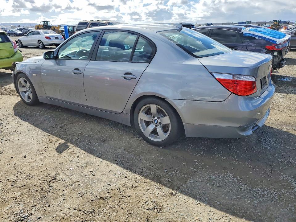 Photo 2 from auction – 2006 BMW 525 I with VIN WBANE53556CK80661