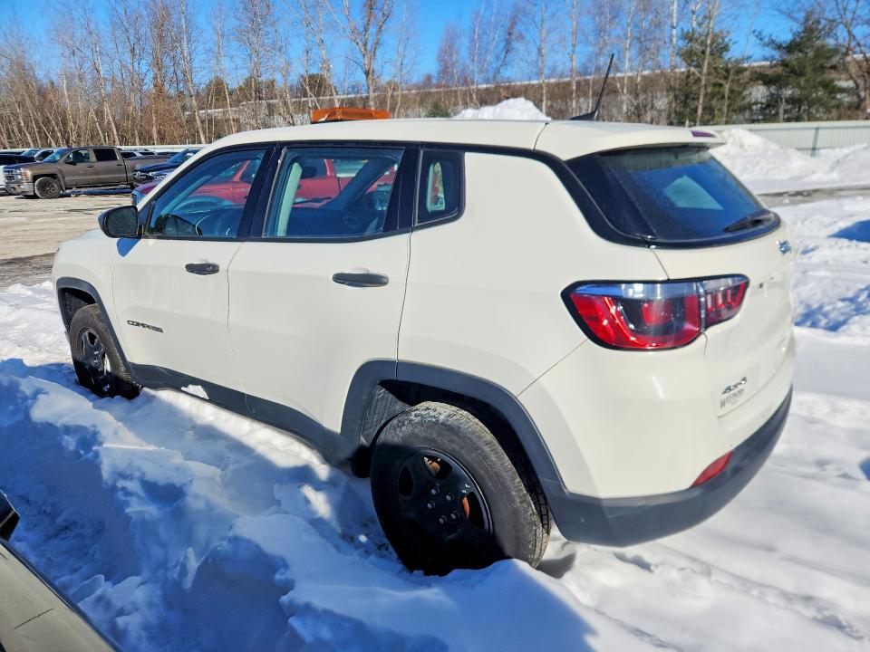 Фото 2 с аукциона – 2019 JEEP COMPASS SP с VIN 3C4NJDAB4KT650580