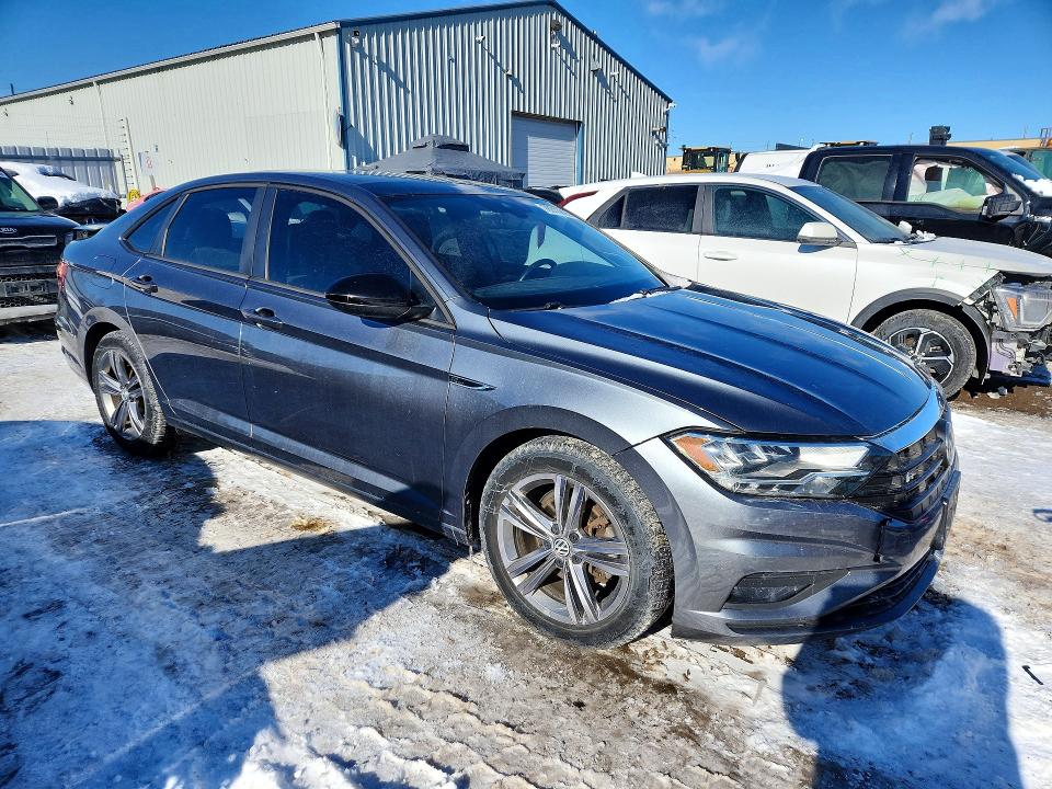 Photo 4 from auction – 2019 VOLKSWAGEN JETTA with VIN 3VWE57BU7KM170546