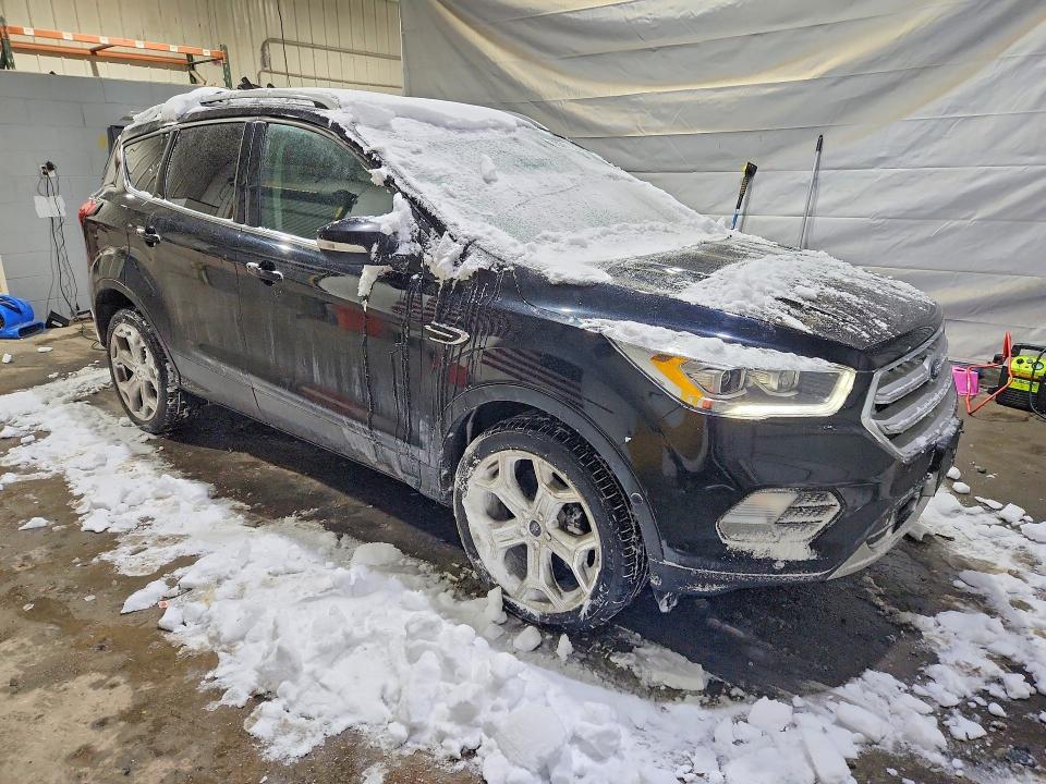 Photo 4 from auction – 2019 FORD ESCAPE with VIN 1FMCU9J95KUC17568
