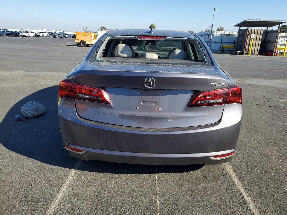 Photo 6 from auction – 2017 ACURA TLX with VIN 19UUB2F5XHA004624