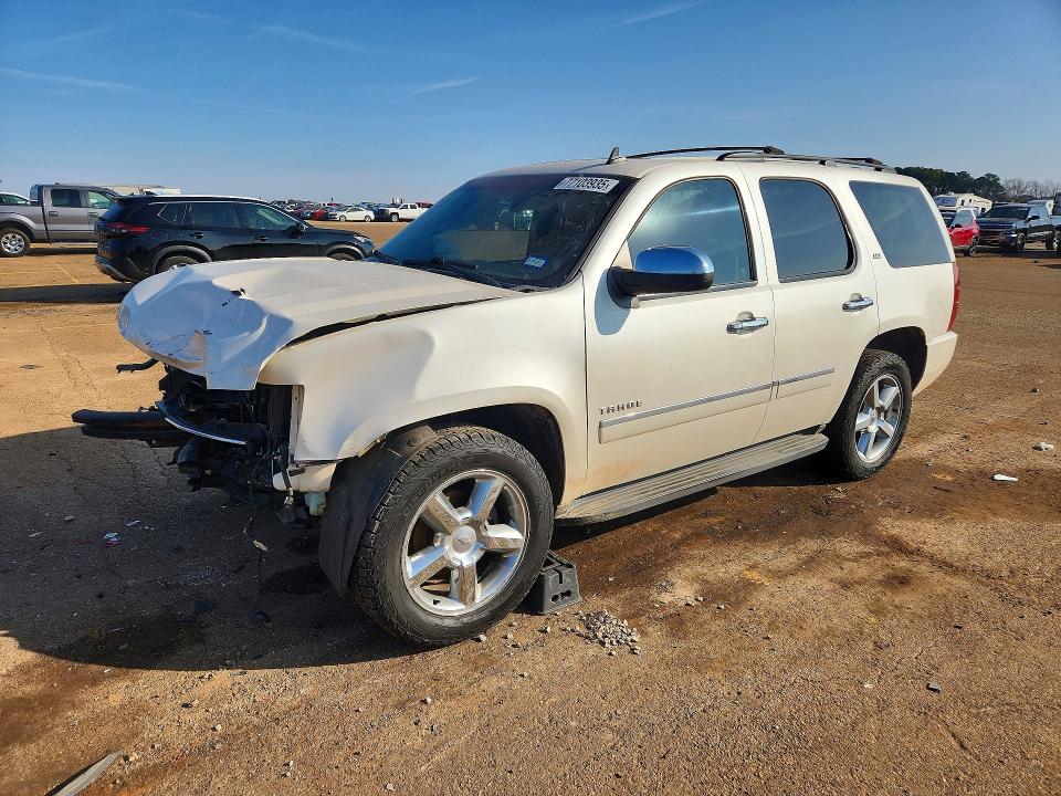 CHEVROLET TAHOE 2012 with VIN 1GNSCCE09CR315512 - Photo from auction
