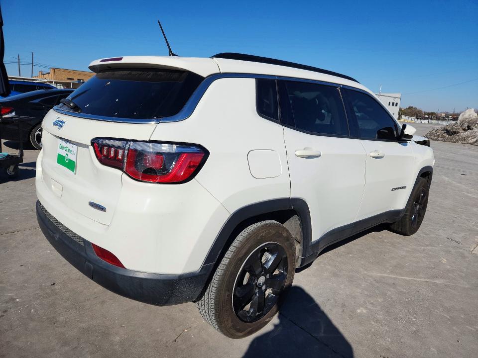 Photo 3 from auction – 2018 JEEP COMPASS with VIN 3C4NJCBB3JT108734