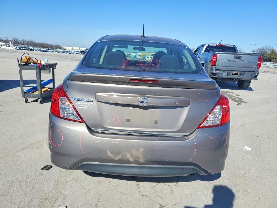 Foto 6 de la subasta – 2017 NISSAN VERSA S con VIN 3N1CN7AP8HL892115