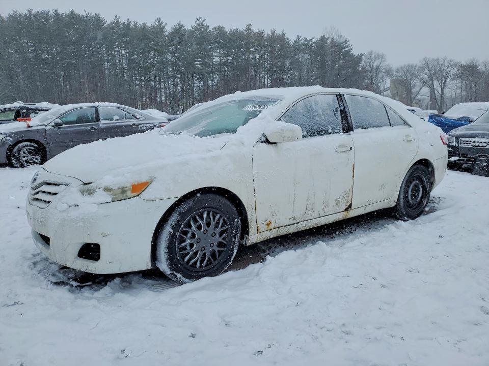 TOYOTA CAMRY BASE 2011 with VIN 4T1BF3EK8BU586277 - Photo from auction