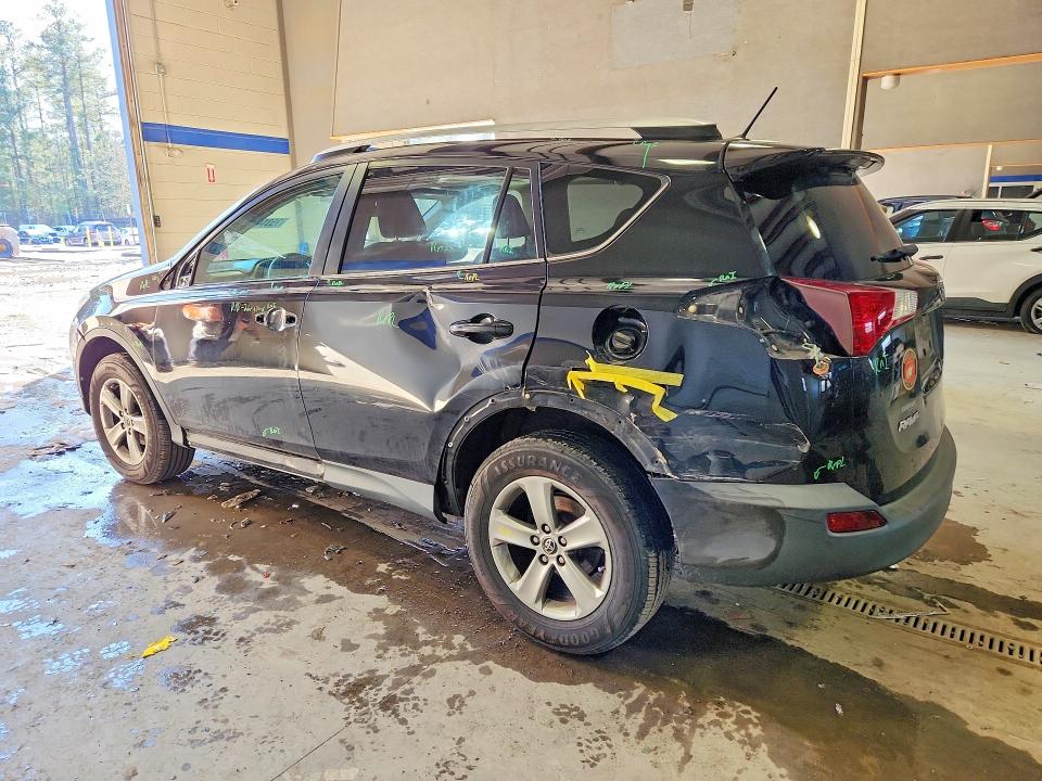Photo 2 from auction – 2015 TOYOTA RAV4 with VIN 2T3RFREV9FW394293