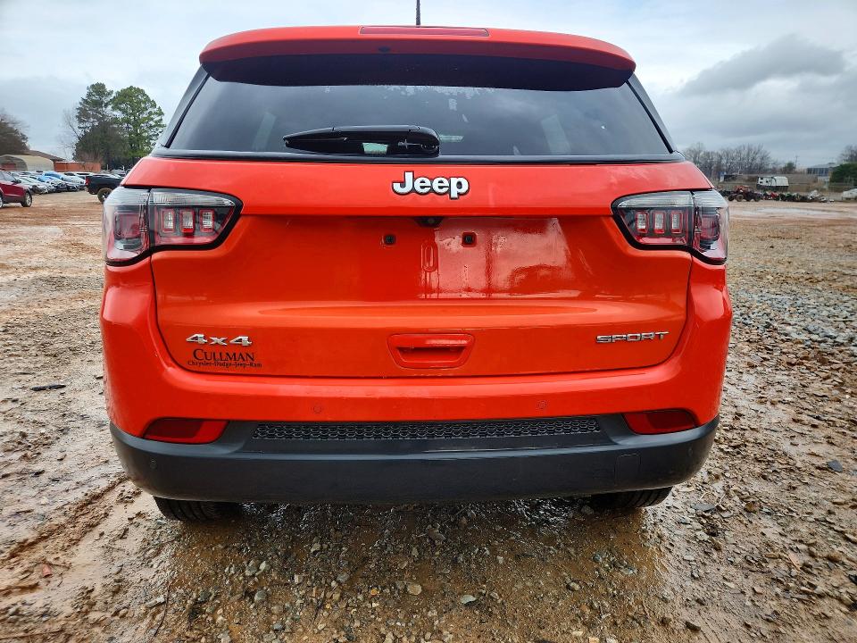 Photo 6 from auction – 2018 JEEP COMPASS with VIN 3C4NJDAB4JT168612