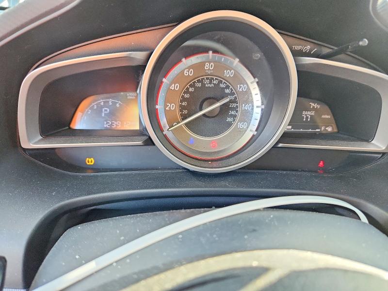 Photo 9 from auction – 2014 MAZDA 3 with VIN JM1BM1V79E1102231