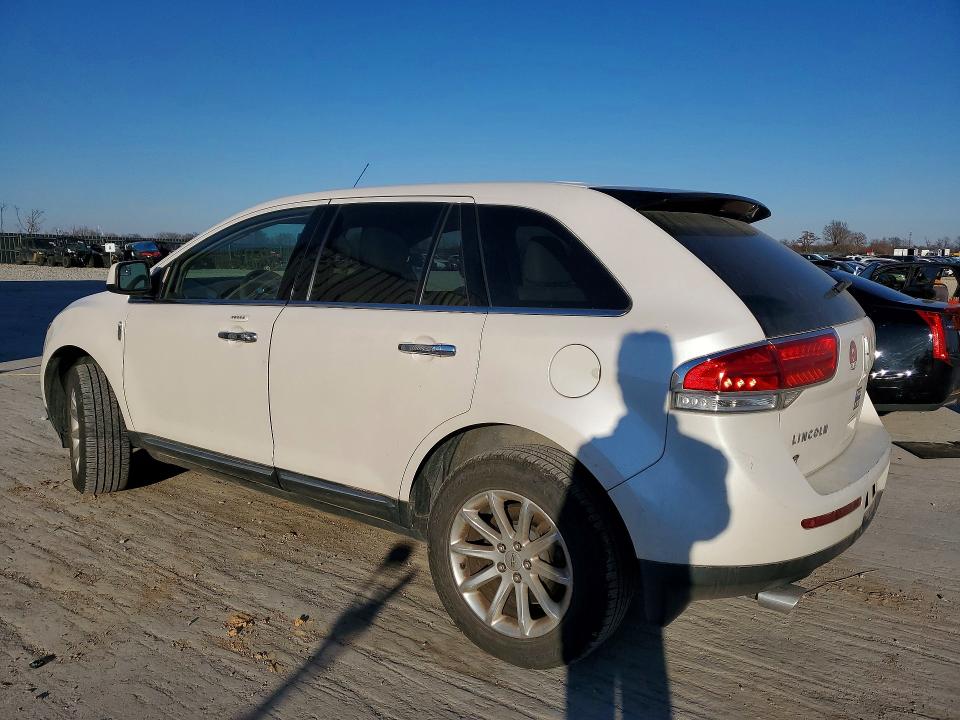 Photo 2 from auction – 2011 LINCOLN MKX with VIN 2LMDJ6JK7BBJ11762