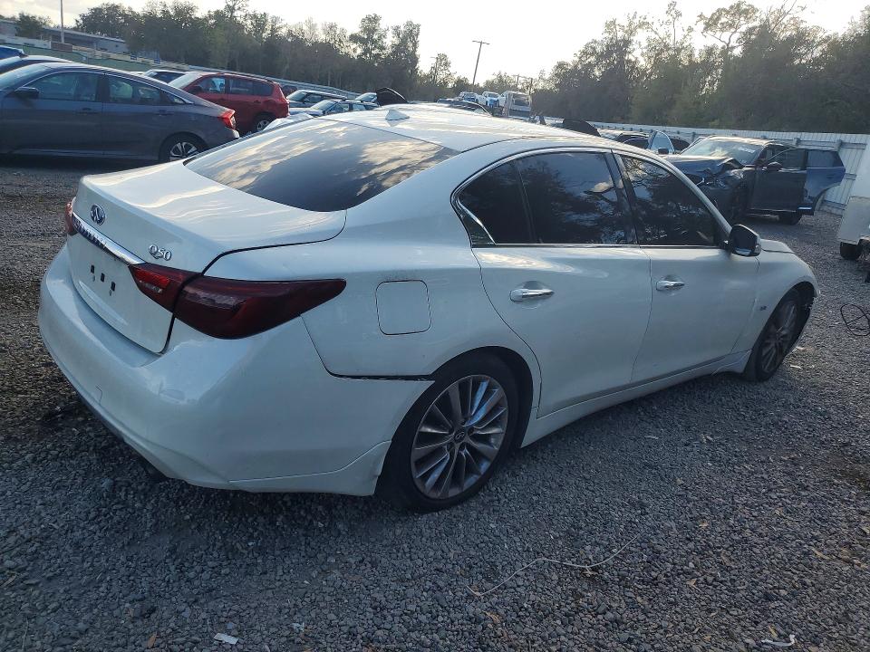 Photo 3 from auction – 2018 INFINITY Q50 with VIN JN1EV7AP7JM359354