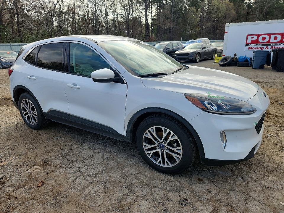 Photo 4 from auction – 2022 FORD ESCAPE with VIN 1FMCU0H6XNUA48546