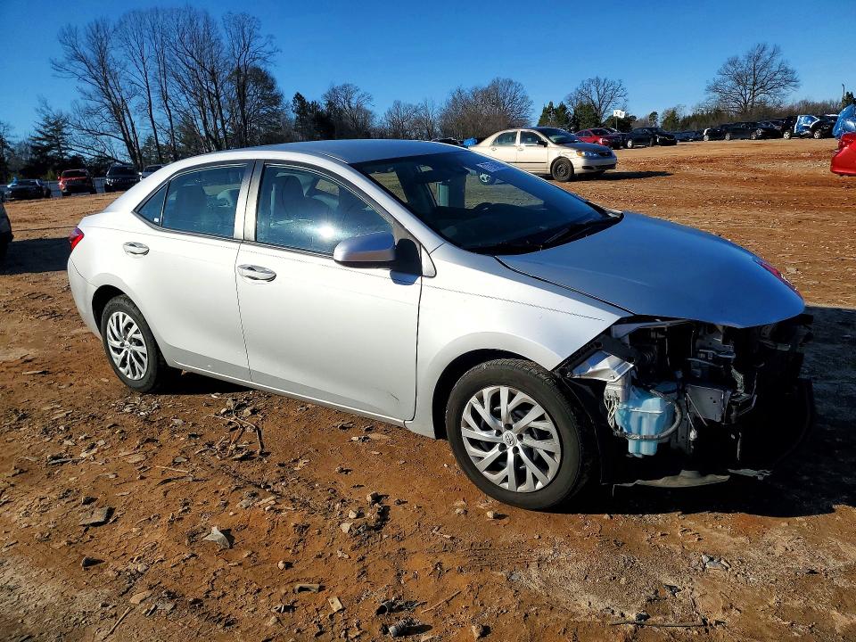 Photo 4 from auction – 2018 TOYOTA COROLLA with VIN 2T1BURHE3JC982776