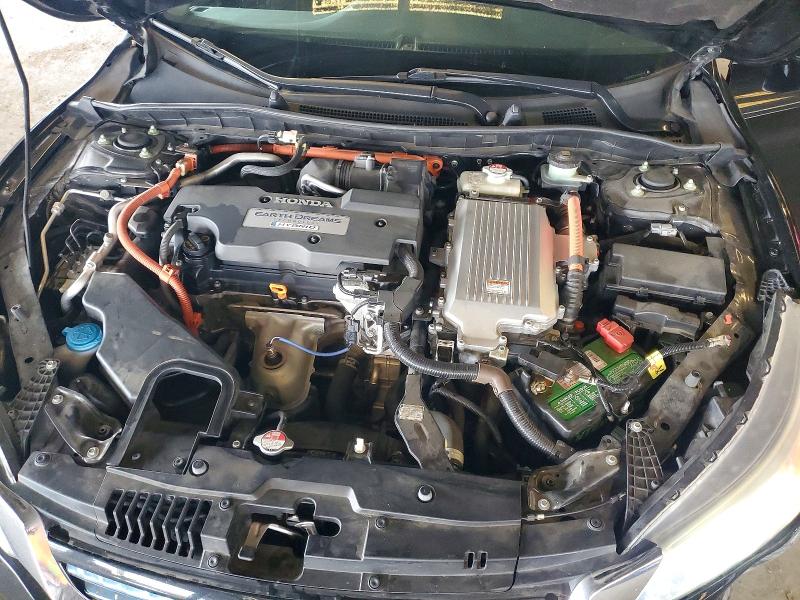 Photo 11 from auction – 2015 HONDA ACCORD with VIN 1HGCR6F75FA007329