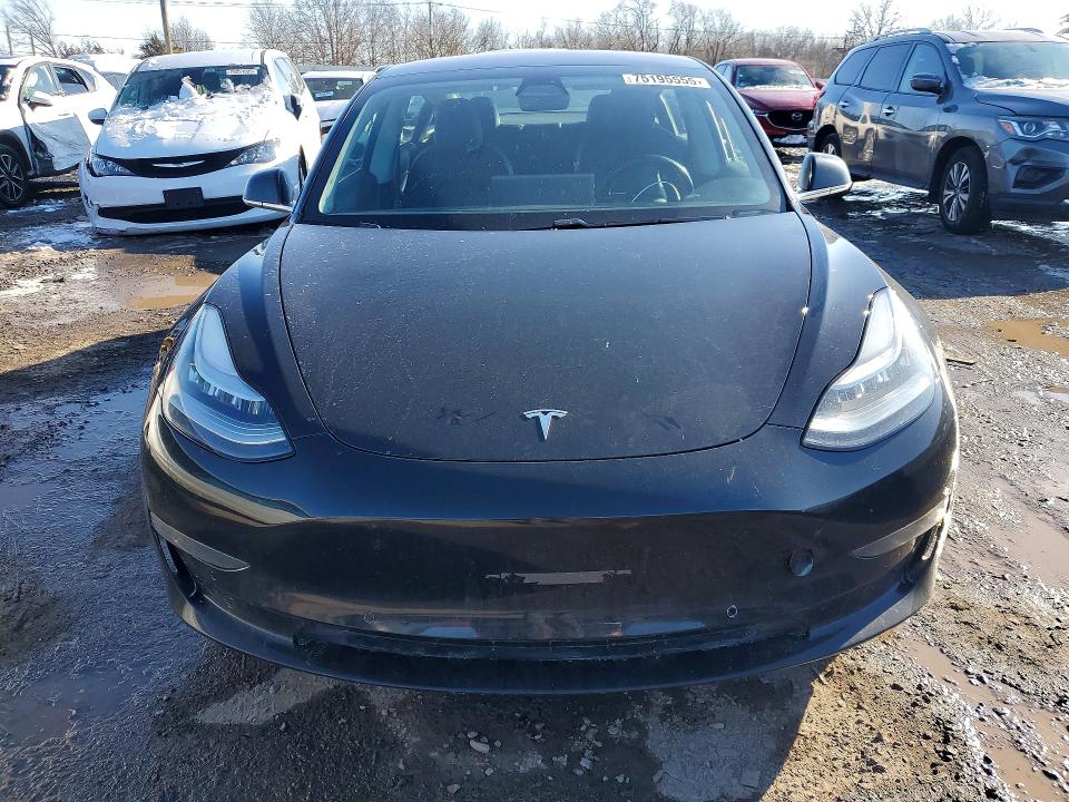 Photo 5 from auction – 2018 TESLA MODEL 3 with VIN 5YJ3E1EB6JF113517