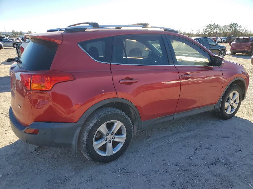Photo 3 from auction – 2014 TOYOTA RAV4 XLE with VIN 2T3WFREV2EW100086