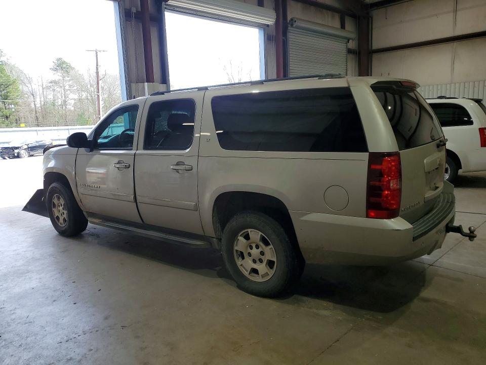 Photo 2 from auction – 2007 CHEVROLET SUBURBAN with VIN 3GNFC16017G264260