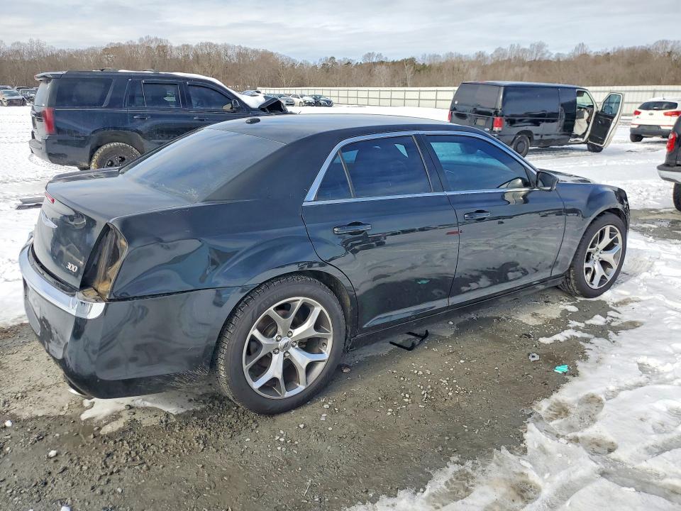 Photo 3 from auction – 2014 CHRYSLER 300 with VIN 2C3CCAAG2EH223072